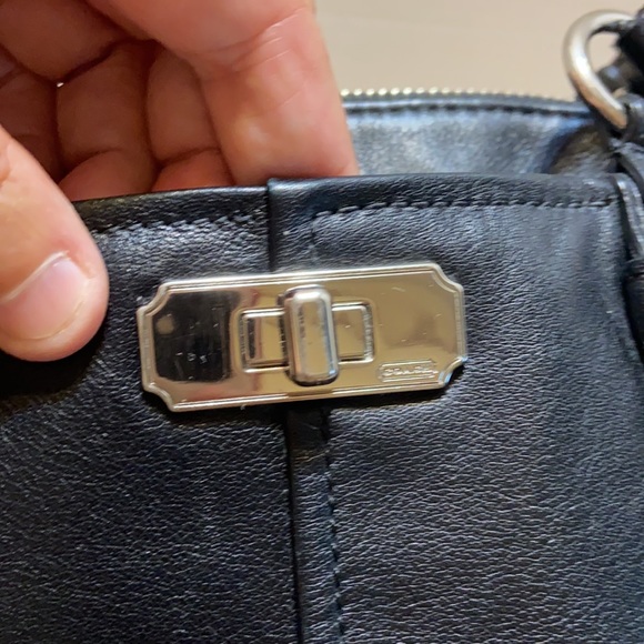 Coach black leather Handbag - Picture 4 of 14